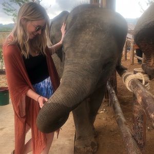 Meet your Posher, Emily